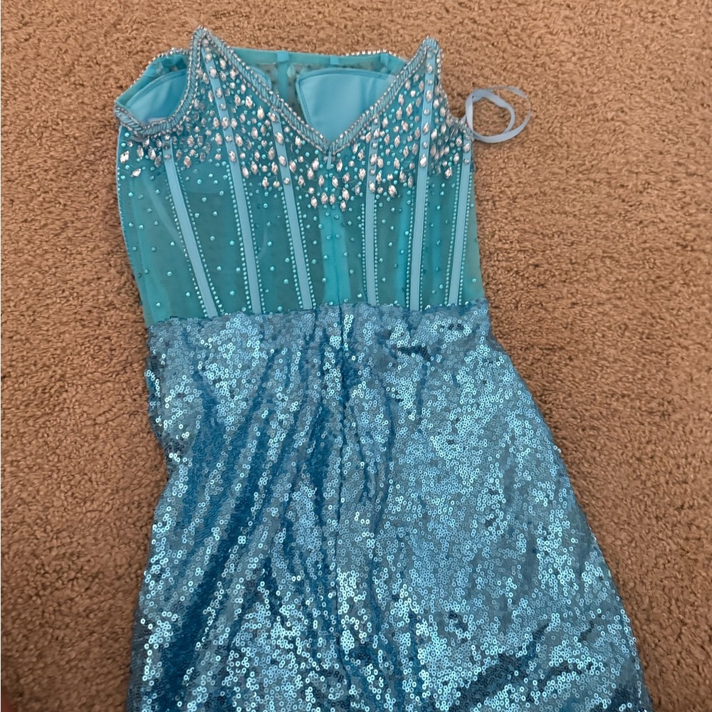Homecoming dress - Picture 2 of 2